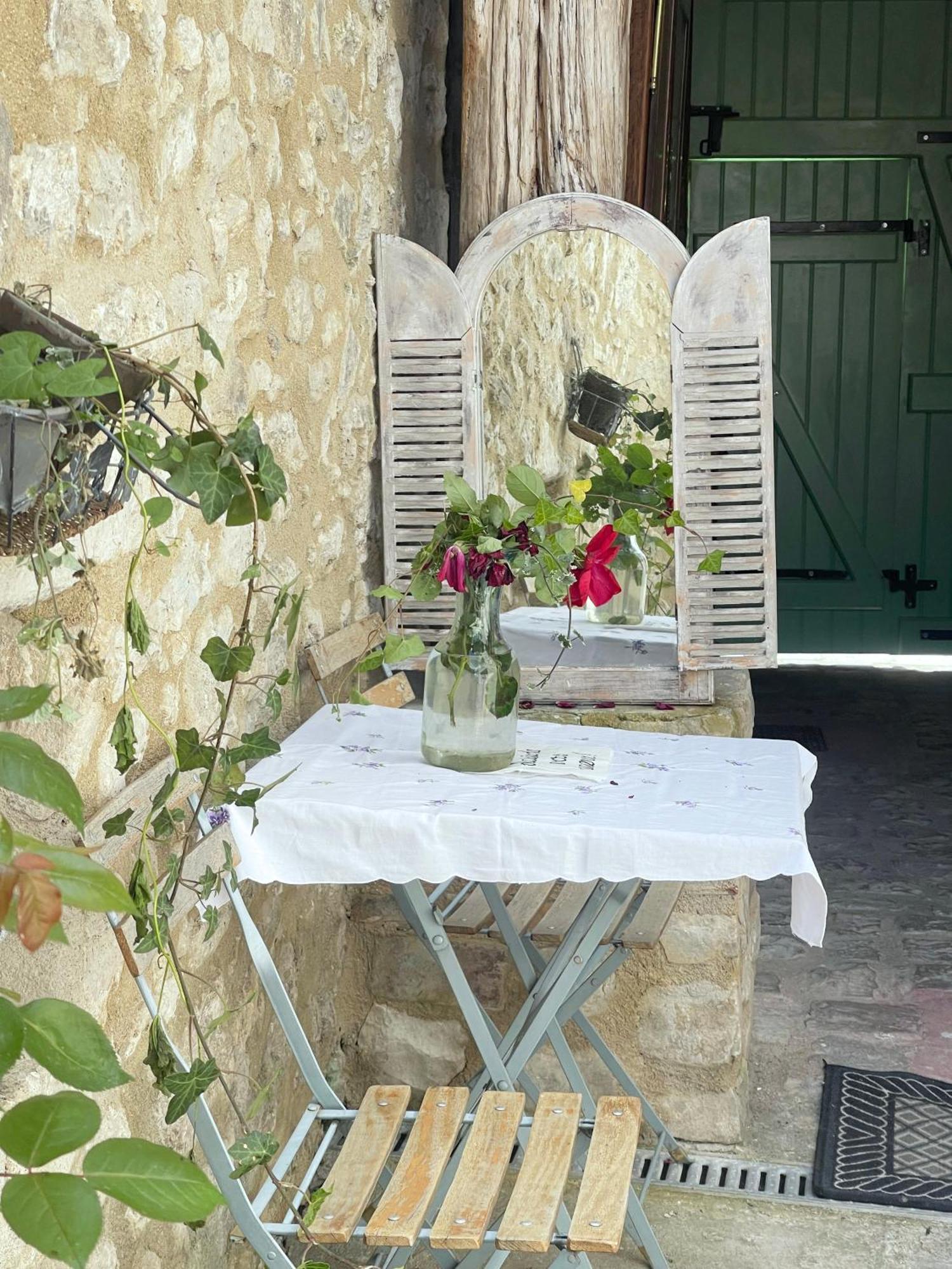 פרובן Place Sainte Marguerite מראה חיצוני תמונה
